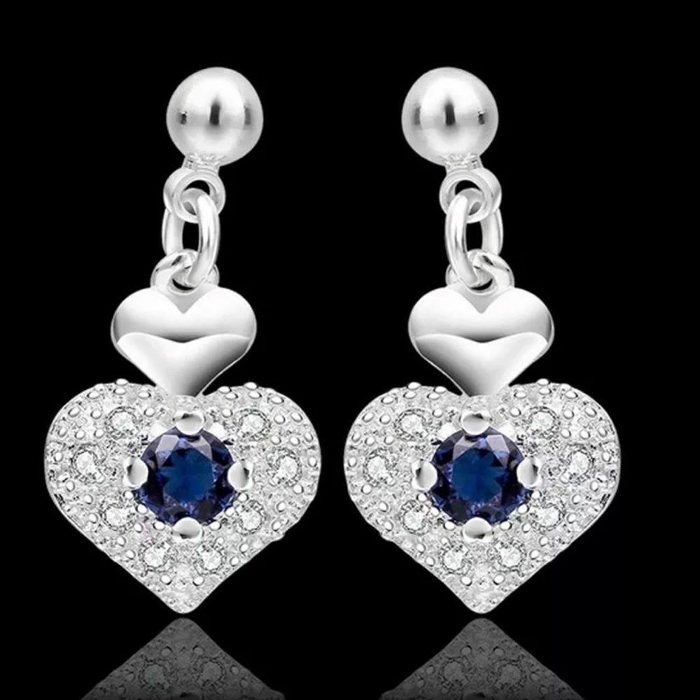 The Something Blue Heart drop earrings in sapphire and 925
